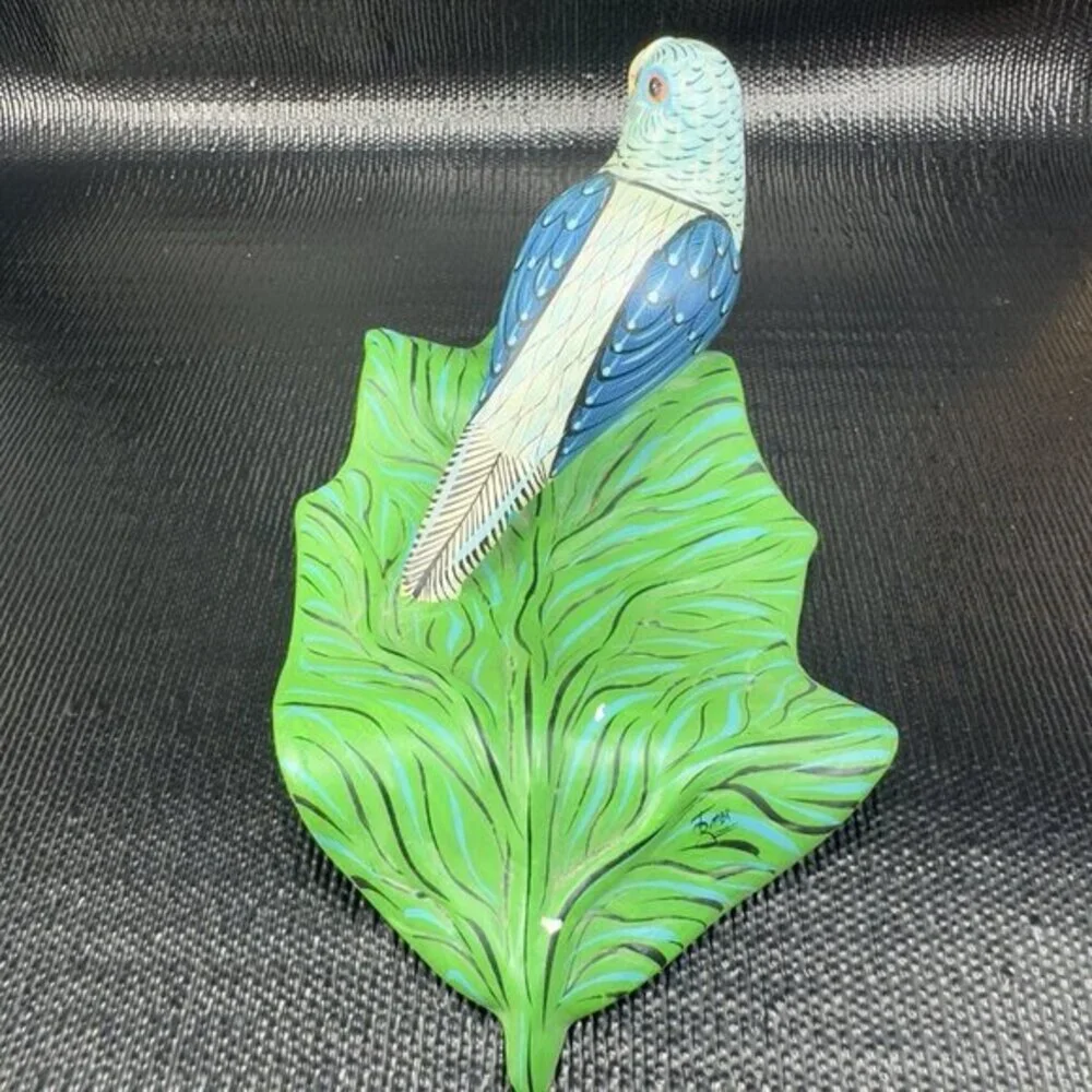 Hand Made Mexican Pottery Parrot Bird On Leaf Tree Sculpture Artist Signed‎ VTG